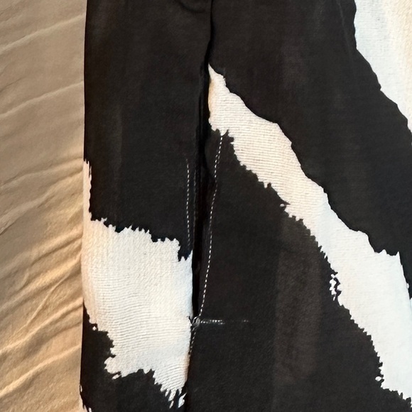 Pretty‎ Little Thing Zebra Pants - Picture 6 of 11